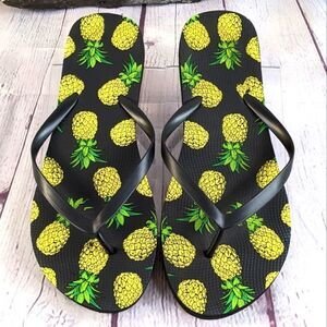Pineapple Print Flip Flops 
